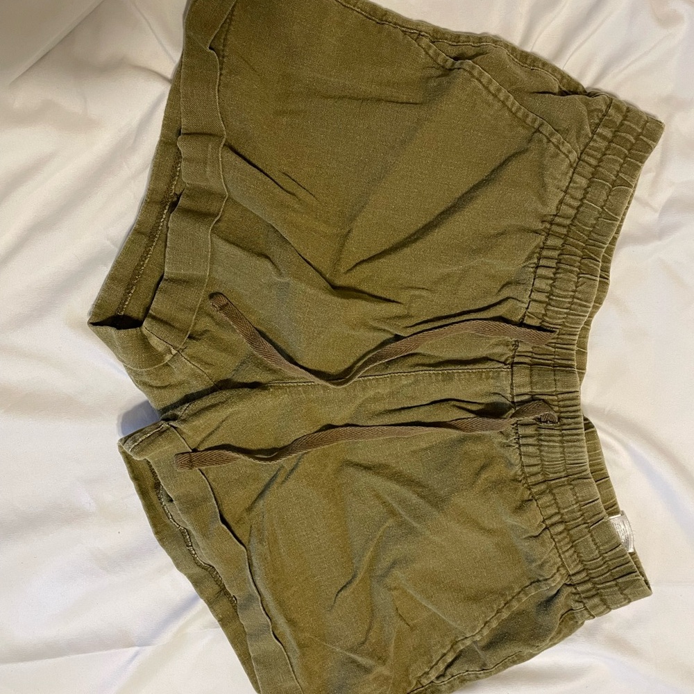 Olive Green Casual Shorts linen blend